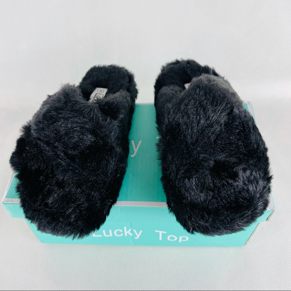Lucky Top,  fluffy Slides size: 9 girls